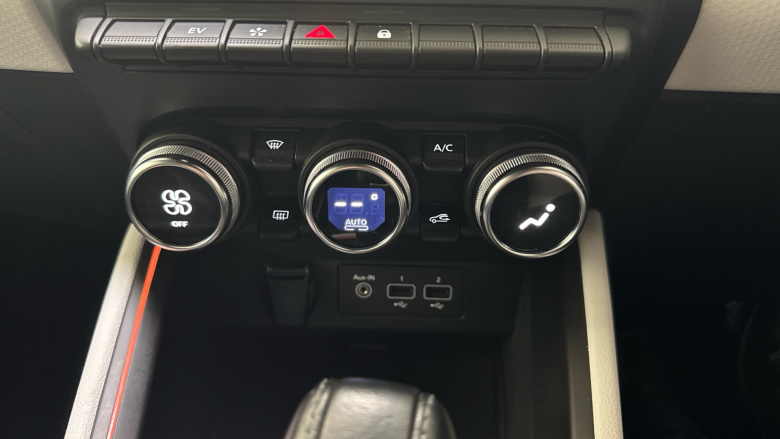 Renault Clio 1.6 E-TECH full hybrid 145 Techno 5dr Auto Hybrid Hatchback